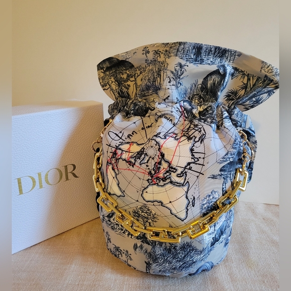 DIOR Around the World Bucket Bag - Picture 5 of 6